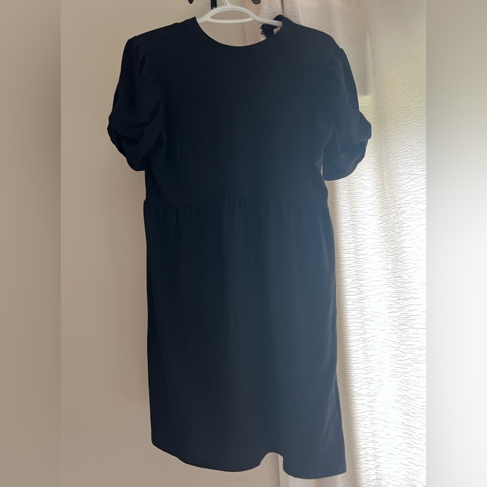 Elegant Black Dress